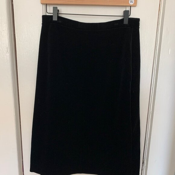 Vintage Black Velvet Skirt - Picture 4 of 4